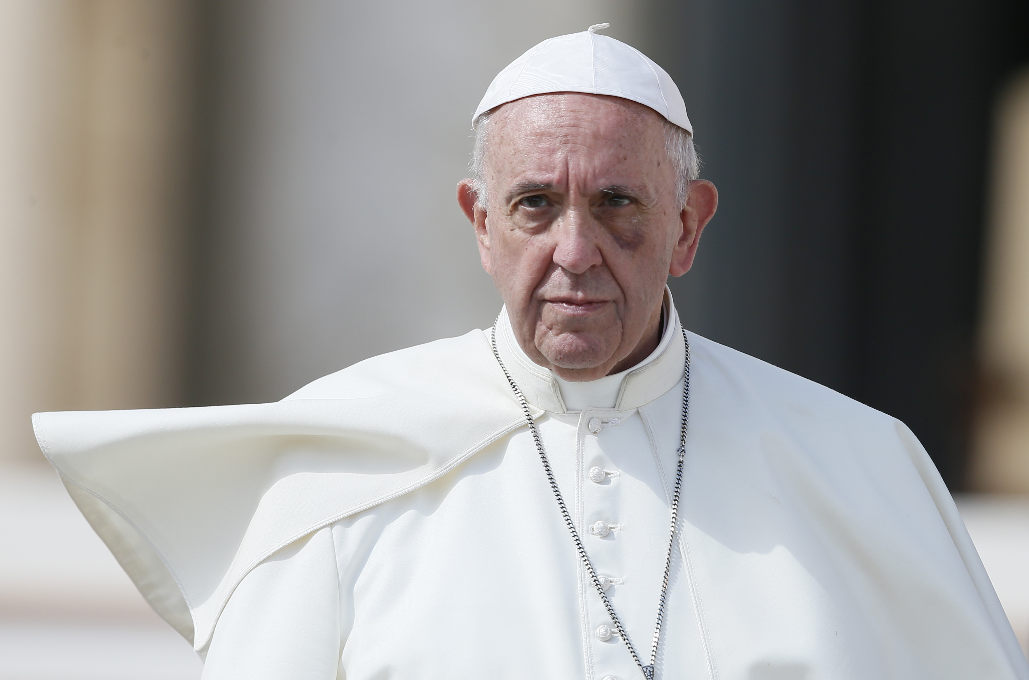 Pope Francis to host anti nuclear talks